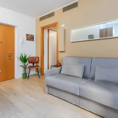 Easy Peasy Pochi Passi Da M1 Lima E M2 Loreto Appartamento